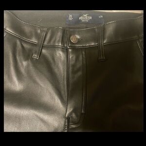 Hollister high-rise vegan leather pants black 3s/26w